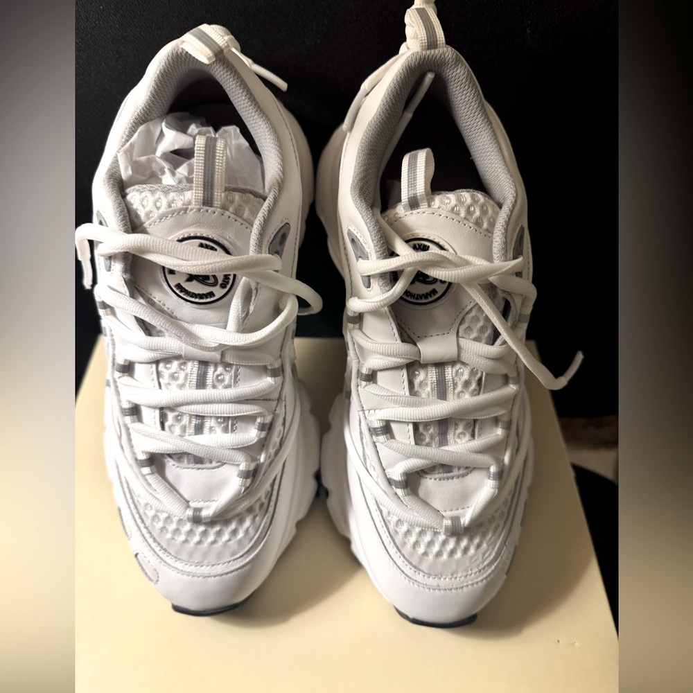 Axel Arigato Marathon Runner in Cremino/White size 38/7.5. Brand NEW!